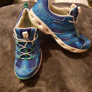 Ladies speedo sneakers